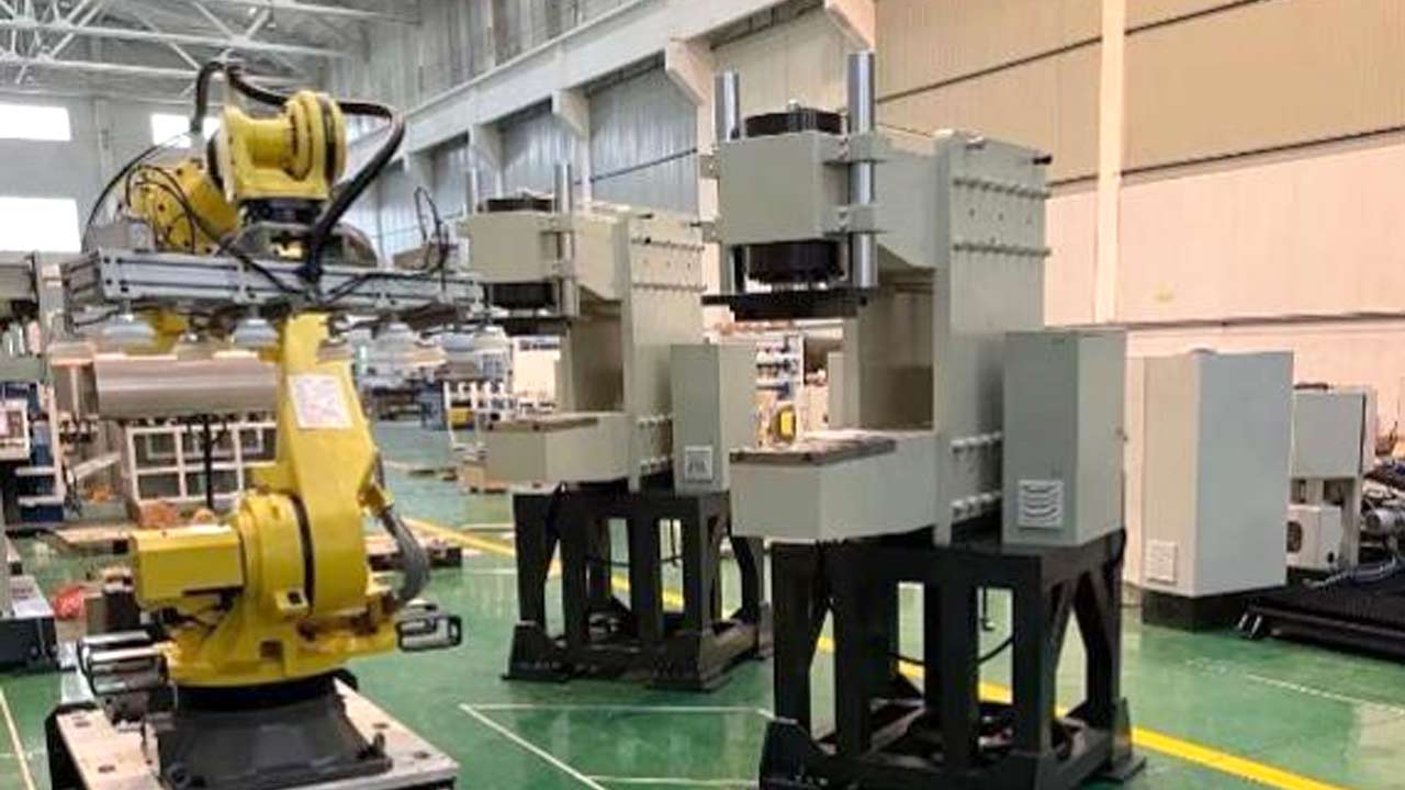 重型汽車(chē)油箱鈑金生產(chǎn)線壓機(jī)